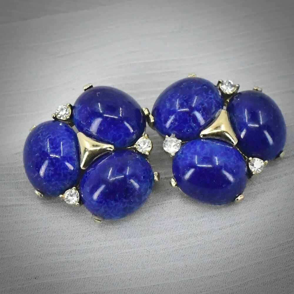 Vintage Ciner Gold Tone Blue Cabochon Rhinestone Trefoil Clip On Earrings Heavy